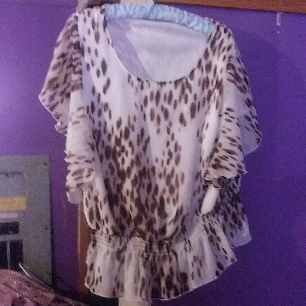 Woman's sheer ruffles flowing arms shirt